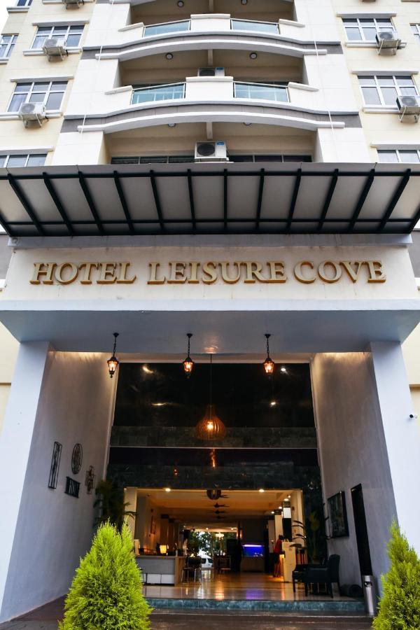 Leisure Cove Hotel And Apartments George Town Exterior photo